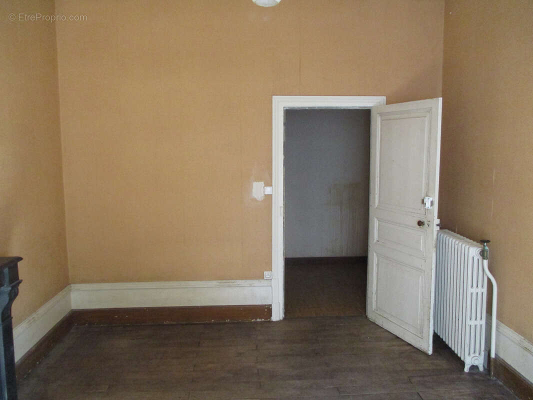 Maison à CEAUX-EN-COUHE