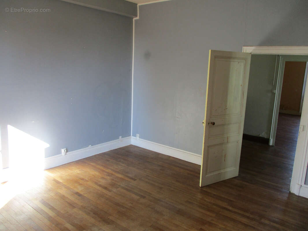 Maison à CEAUX-EN-COUHE