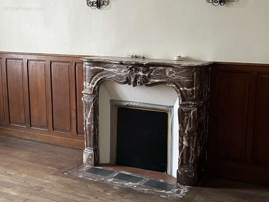 Maison à DUN-LE-PALESTEL