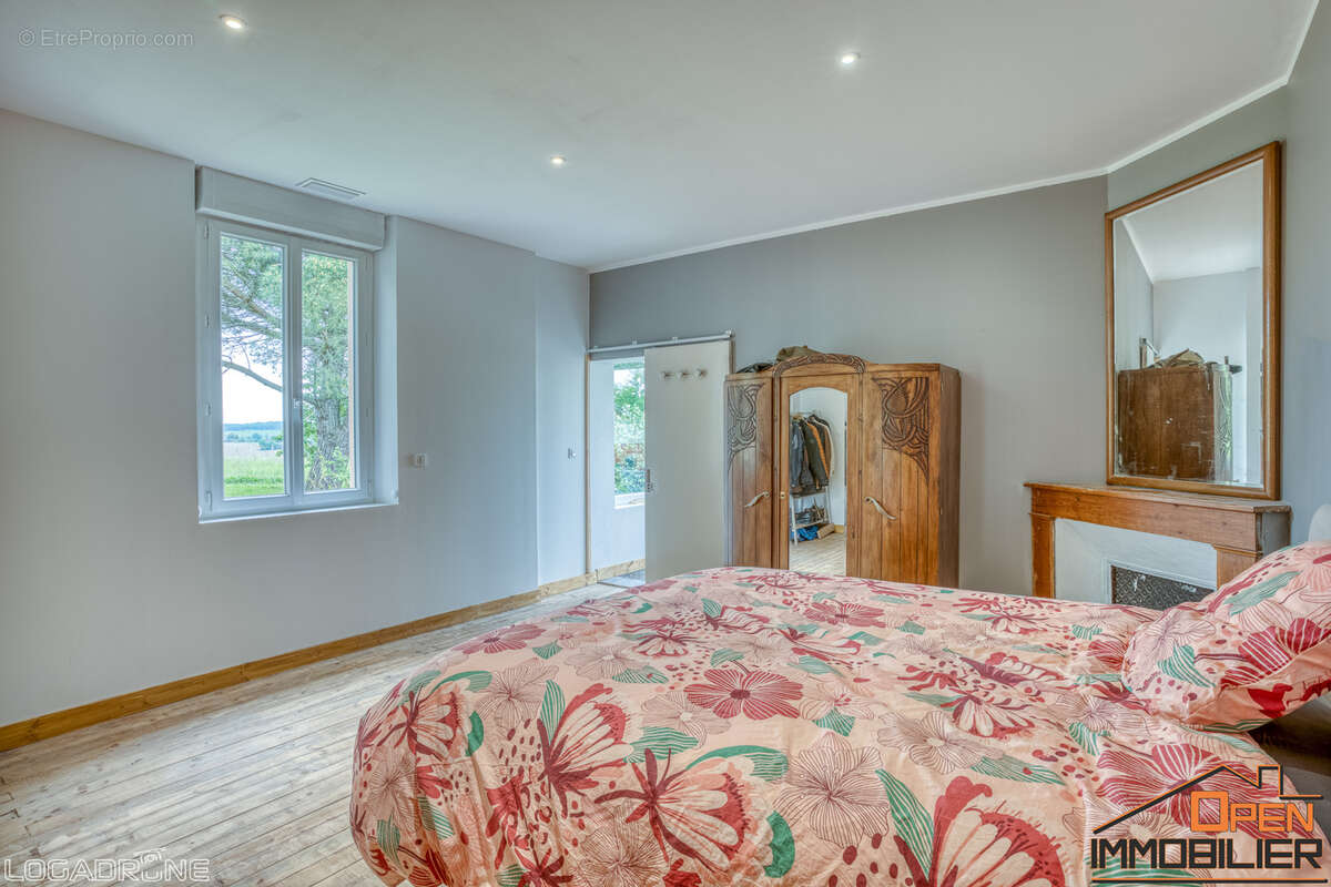 Maison à MONFLANQUIN