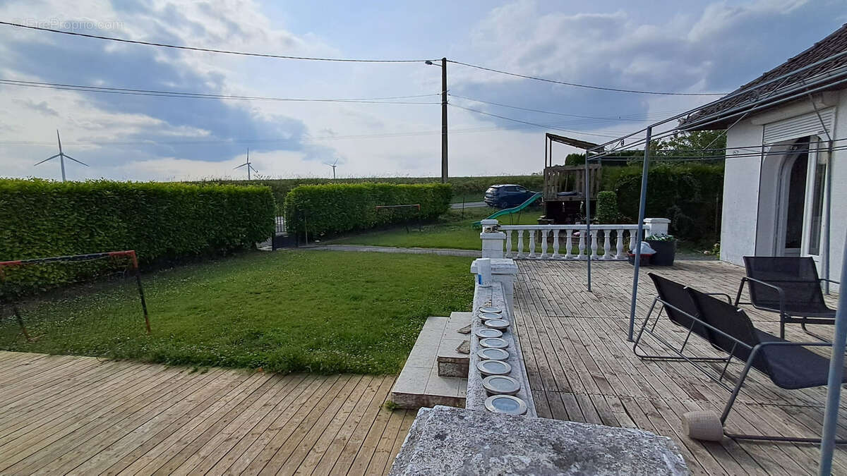 Maison à VADENCOURT