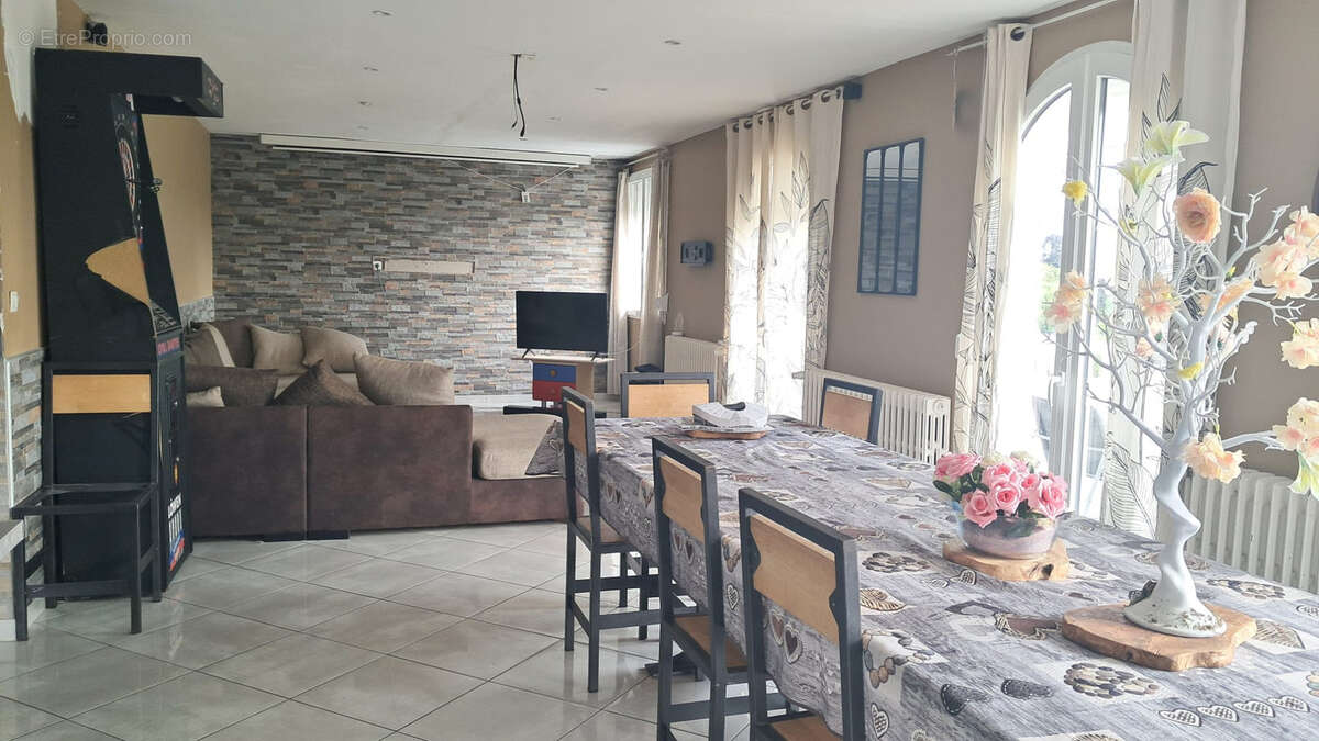 Maison à VADENCOURT