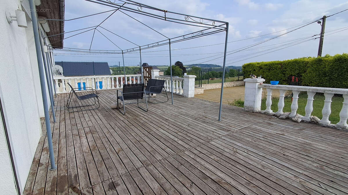 Maison à VADENCOURT