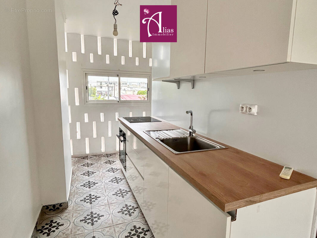 Appartement à LES ABYMES