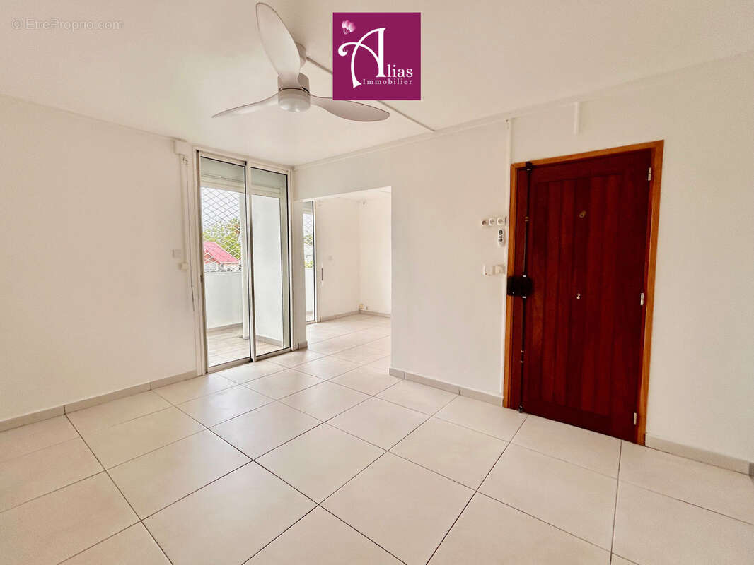 Appartement à LES ABYMES