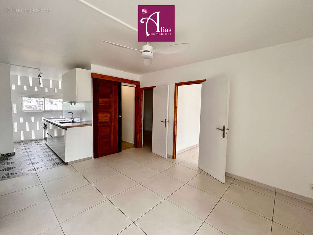 Appartement à LES ABYMES