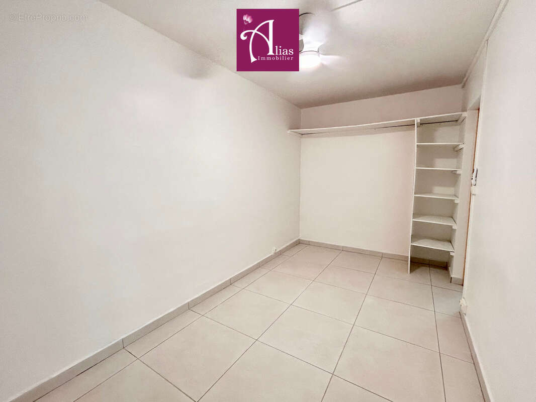 Appartement à LES ABYMES