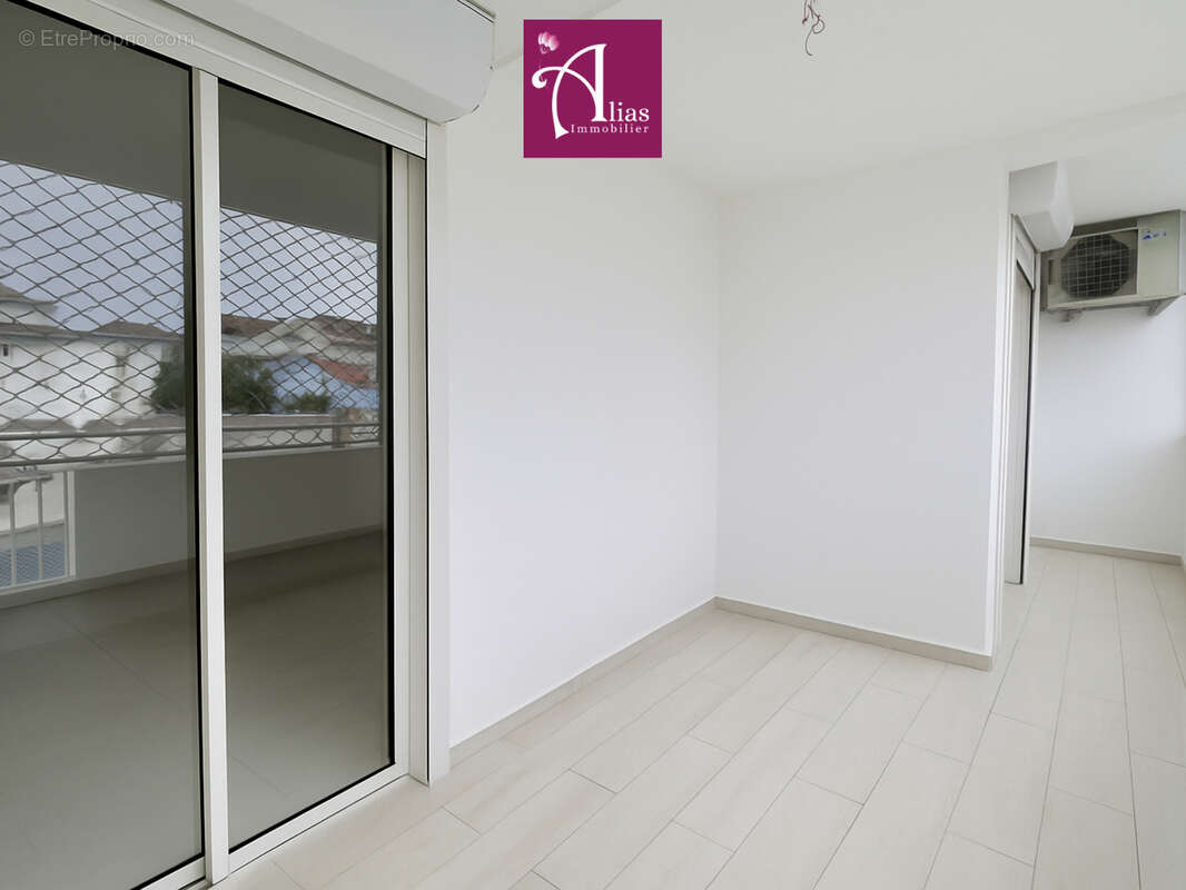 Appartement à LES ABYMES