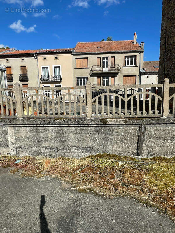 Appartement à PRADELLES