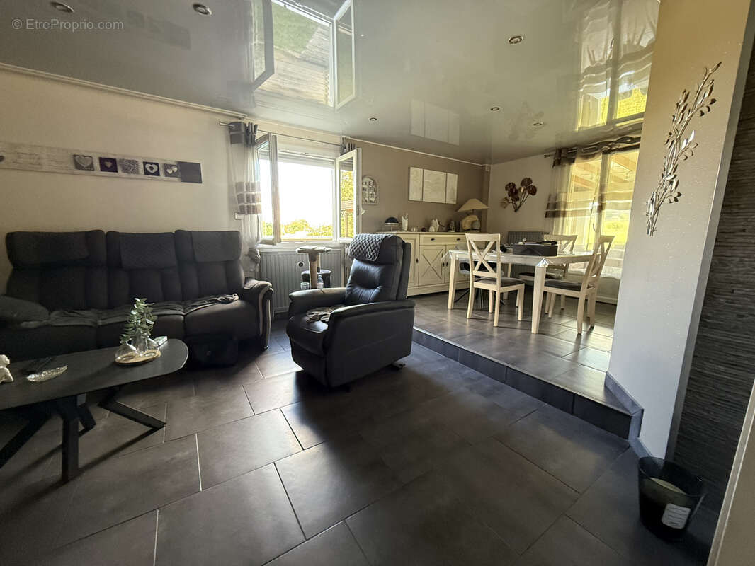 Maison à CHAUMOUSEY