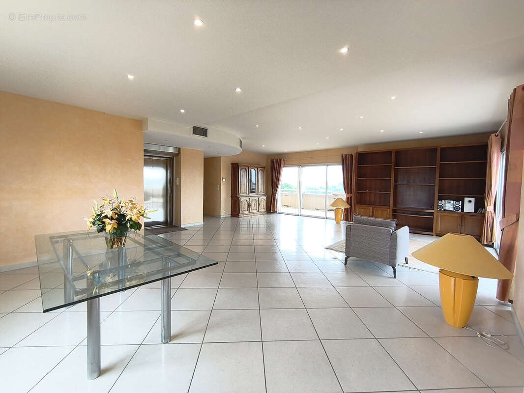 Appartement à ROMANS-SUR-ISERE