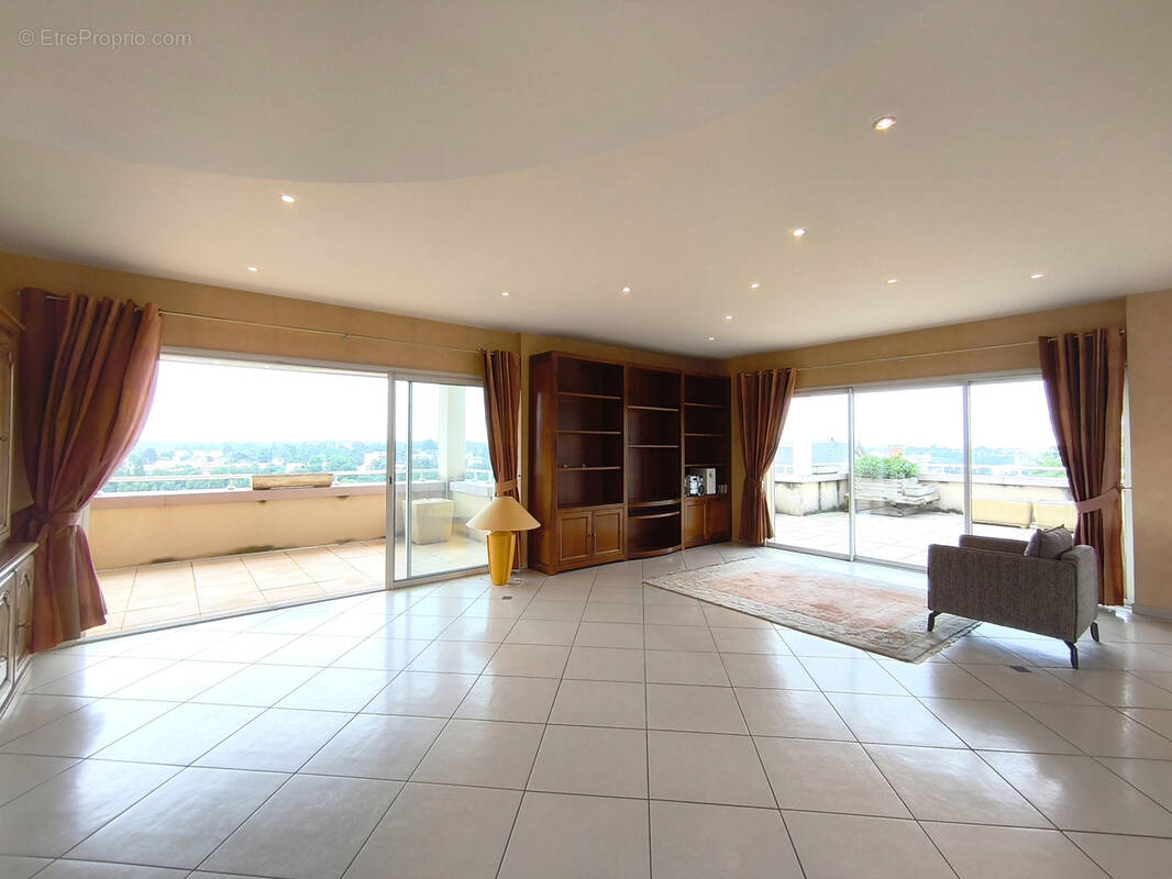 Appartement à ROMANS-SUR-ISERE