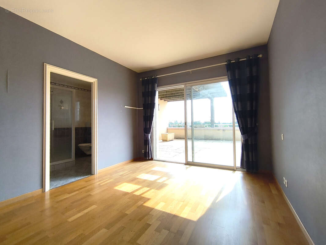 Appartement à ROMANS-SUR-ISERE