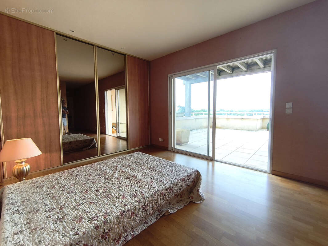 Appartement à ROMANS-SUR-ISERE