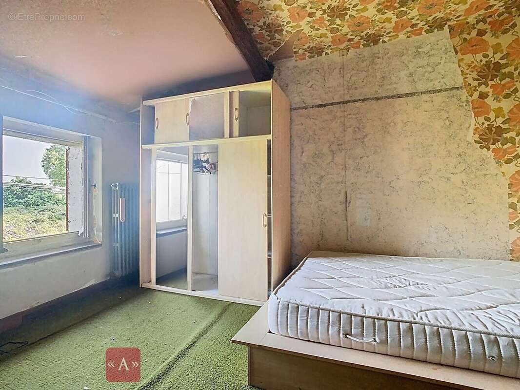 Maison à SAINT-SULPICE