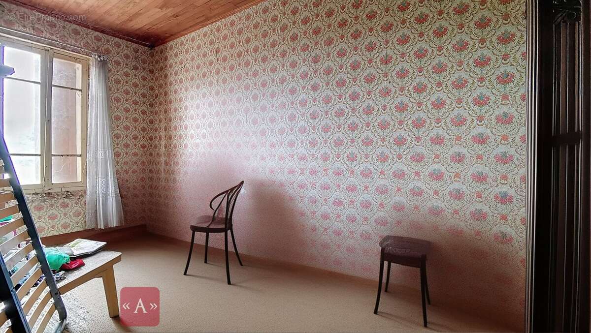 Maison à SAINT-SULPICE