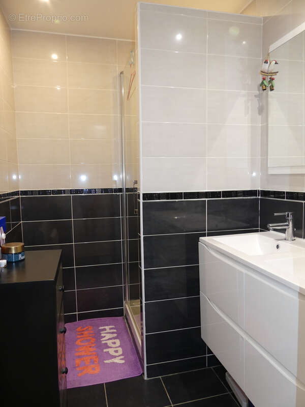 Appartement à CARROS