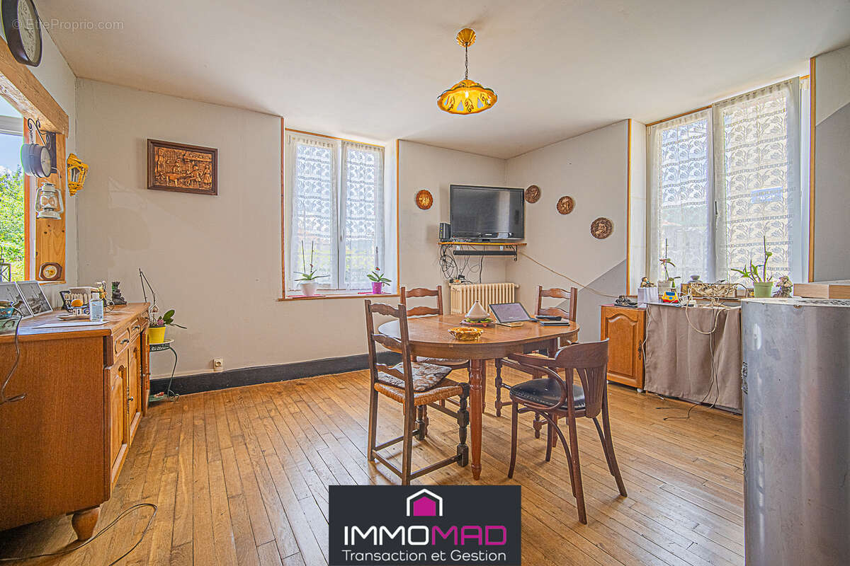 Maison à HAN-SUR-MEUSE