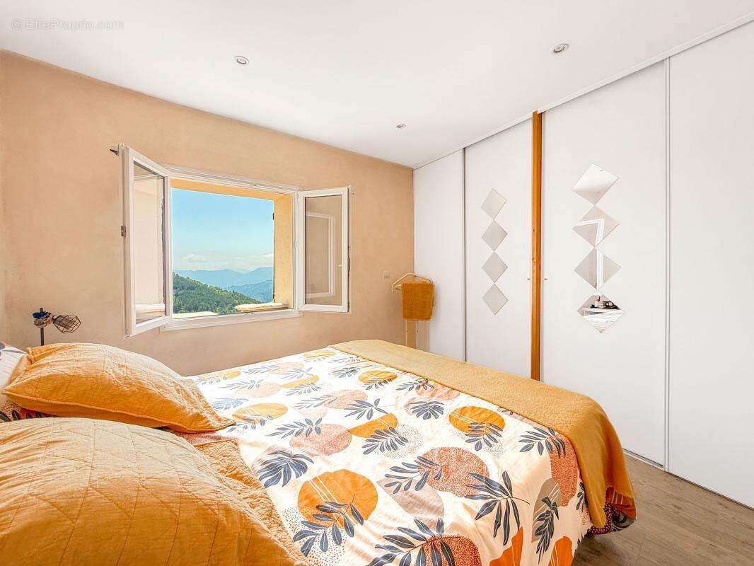 Maison à TOUET-DE-L&#039;ESCARENE