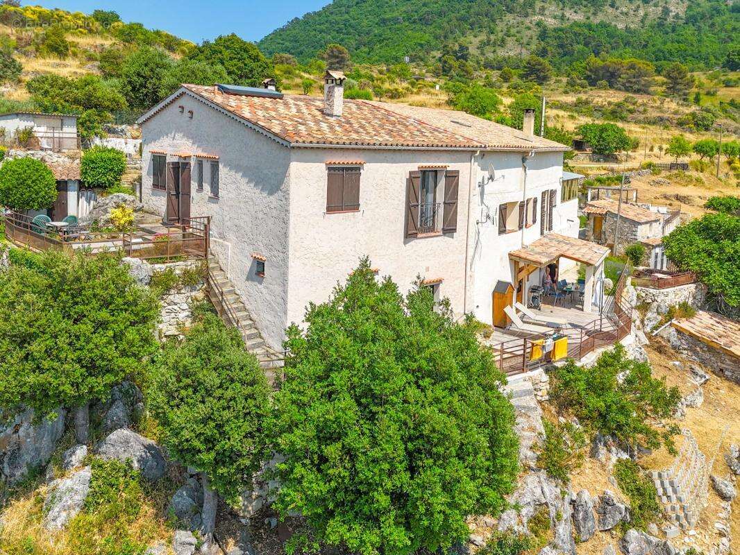 Maison à TOUET-DE-L&#039;ESCARENE