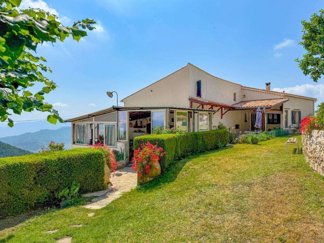 Maison à TOUET-DE-L&#039;ESCARENE