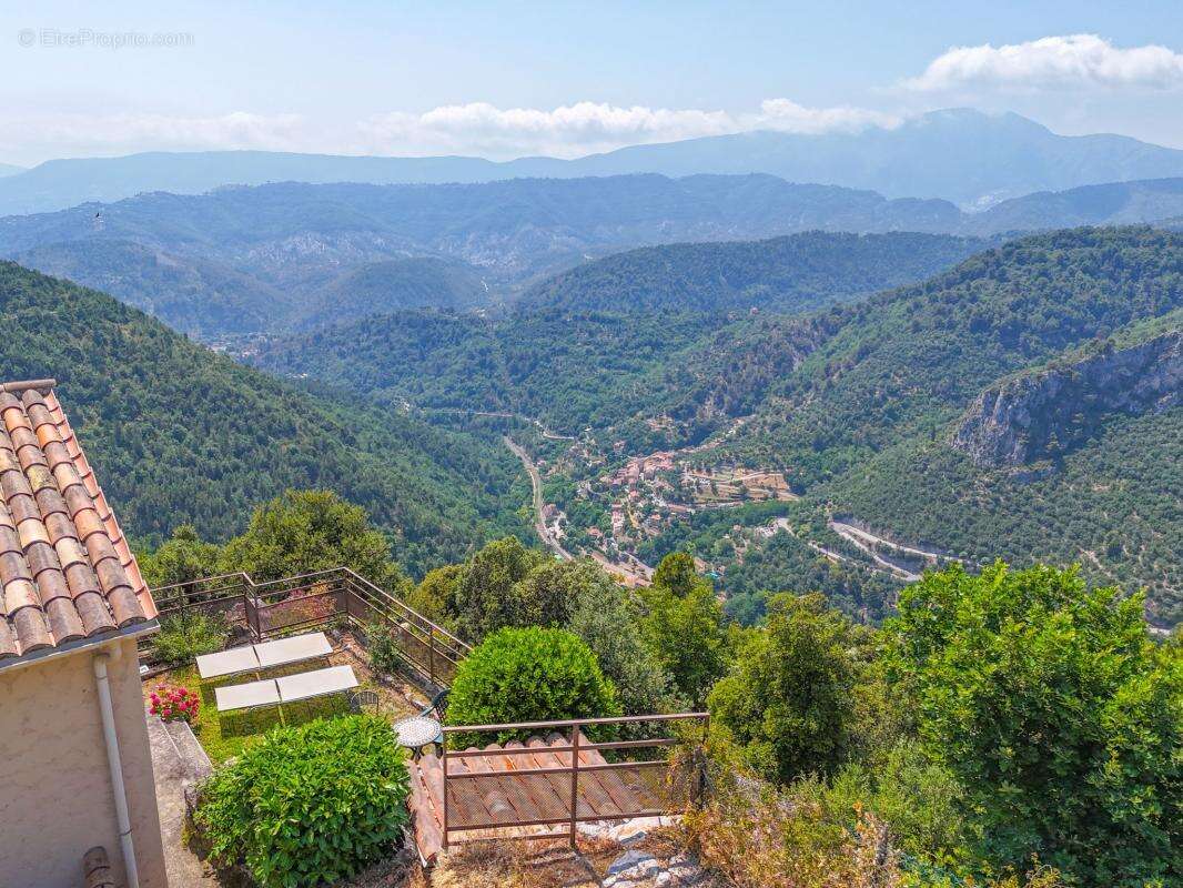 Maison à TOUET-DE-L&#039;ESCARENE