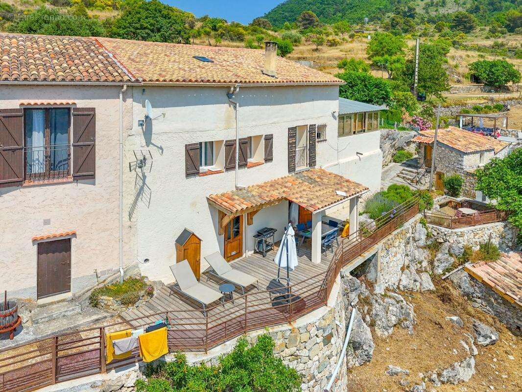 Maison à TOUET-DE-L&#039;ESCARENE