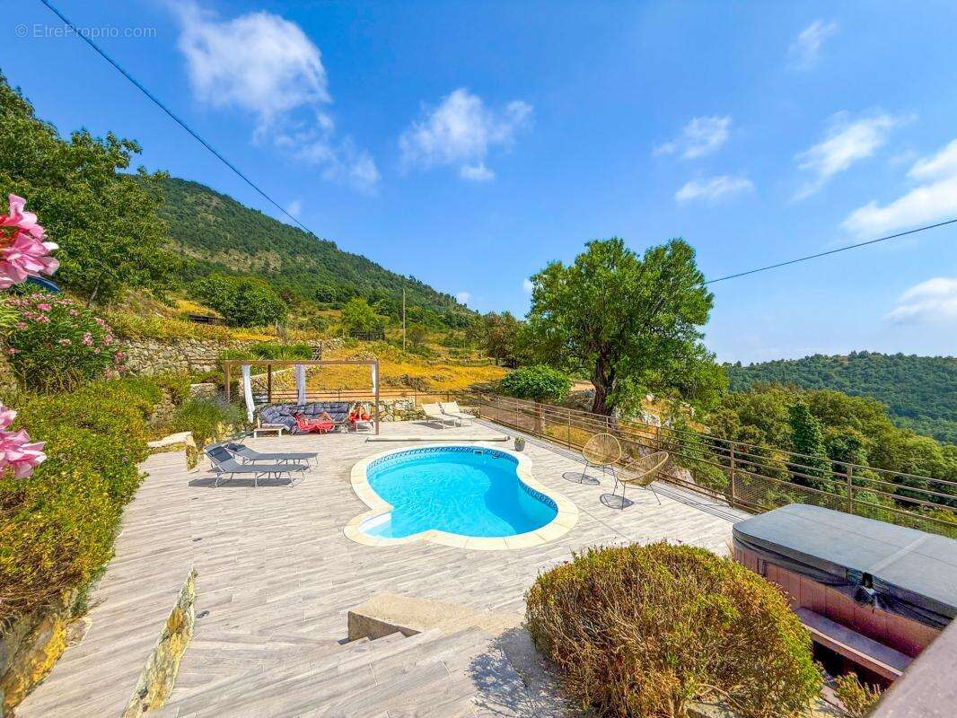 Maison à TOUET-DE-L&#039;ESCARENE