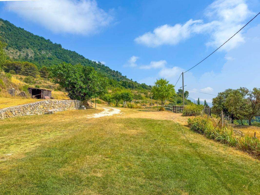 Maison à TOUET-DE-L&#039;ESCARENE