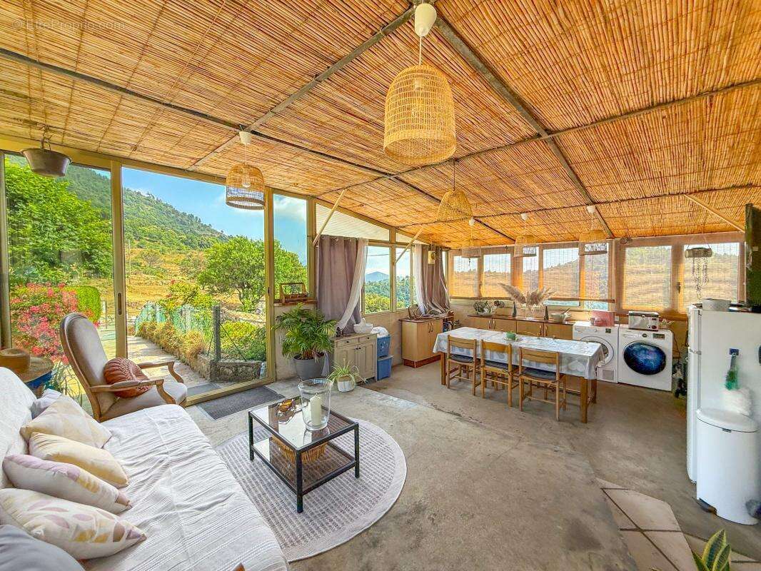 Maison à TOUET-DE-L&#039;ESCARENE