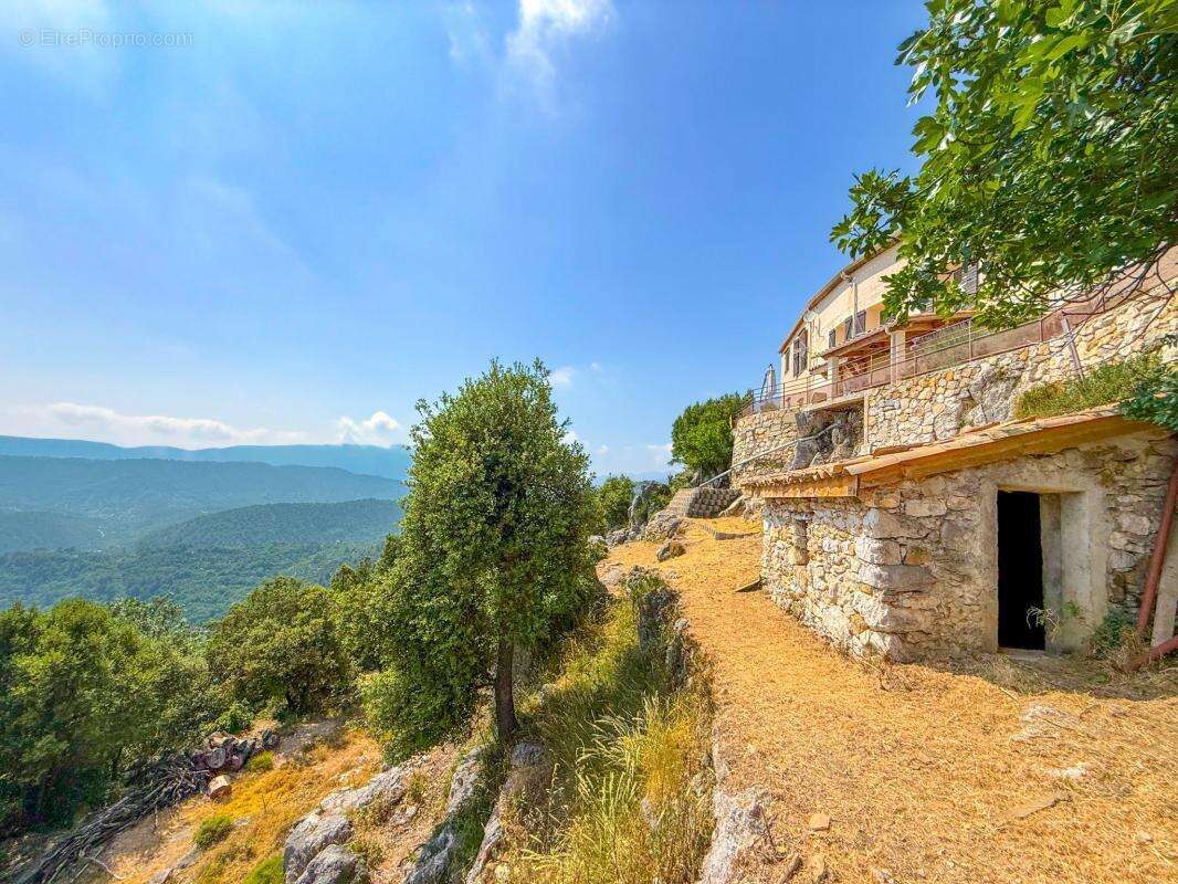 Maison à TOUET-DE-L&#039;ESCARENE