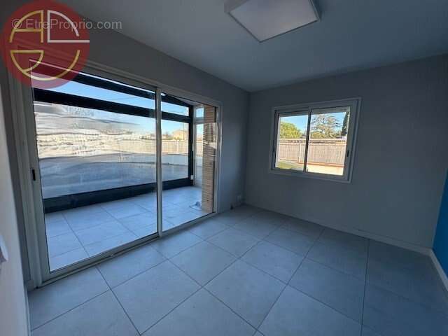 Commerce à TOURNEFEUILLE