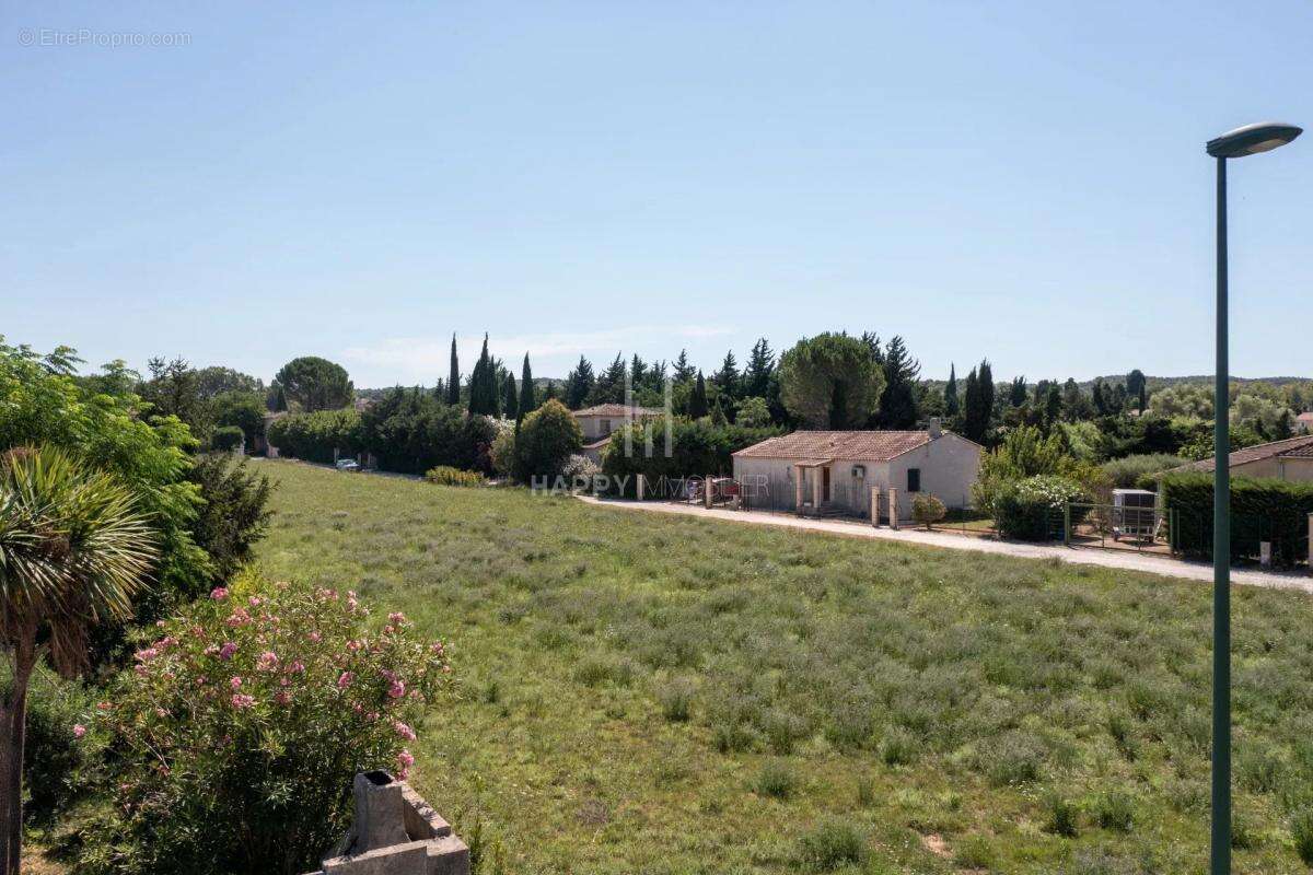 Terrain à FONTVIEILLE