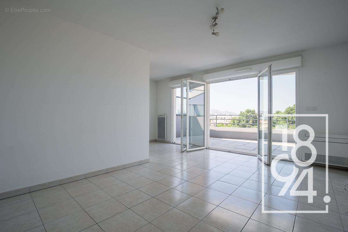 Appartement à MARSEILLE-10E