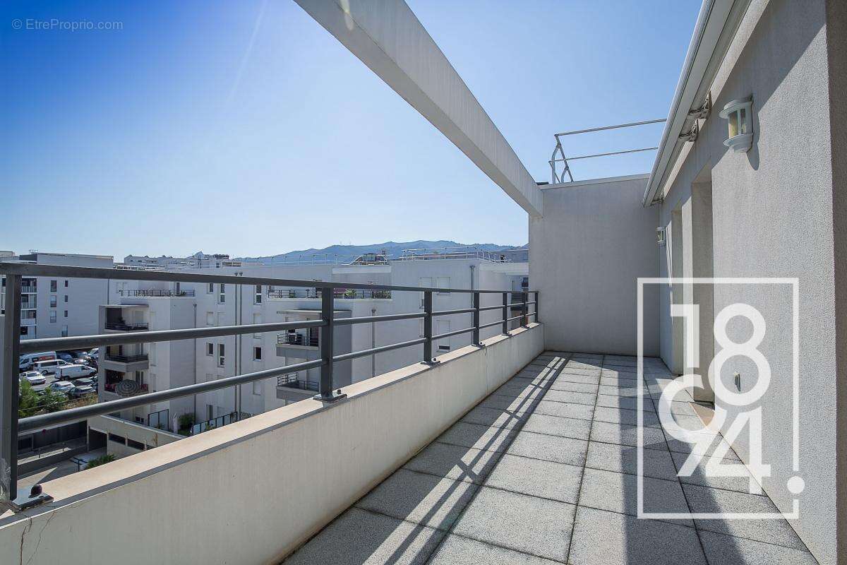 Appartement à MARSEILLE-10E