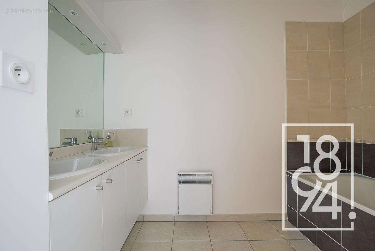 Appartement à MARSEILLE-10E