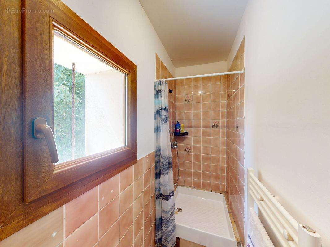 Maison à SENS-BEAUJEU