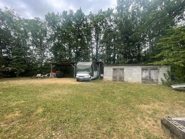 Terrain à BRAGAYRAC