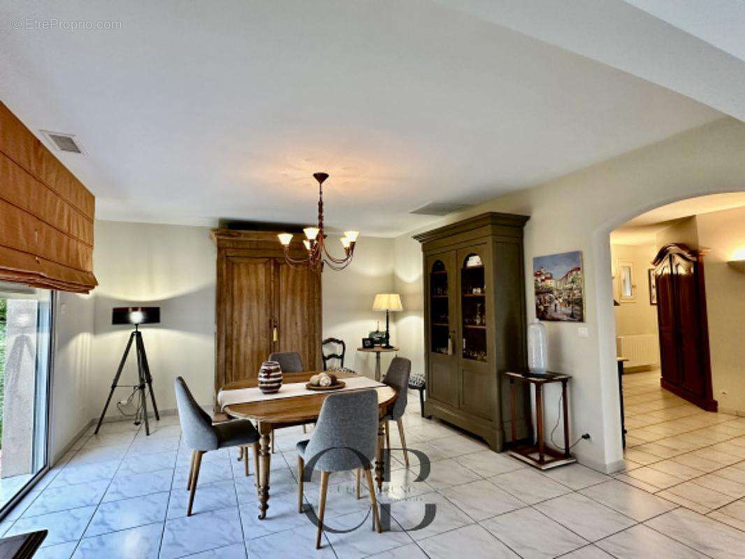 Maison à MOULEYDIER