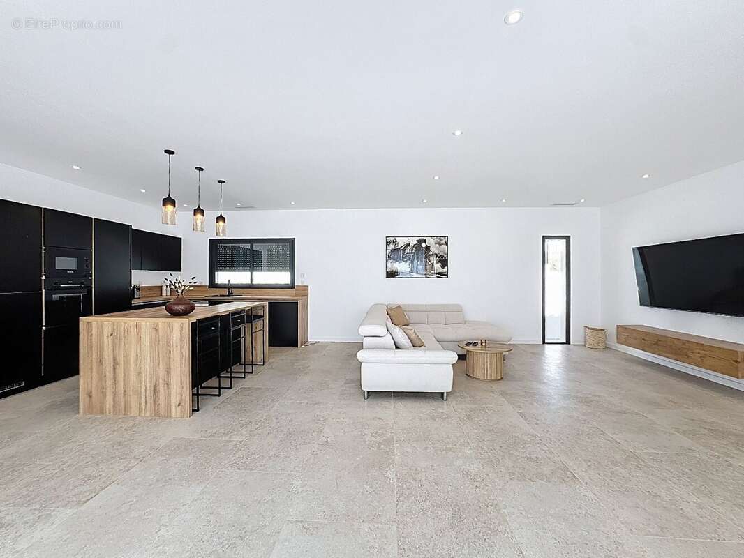 Maison à CLERMONT-L&#039;HERAULT