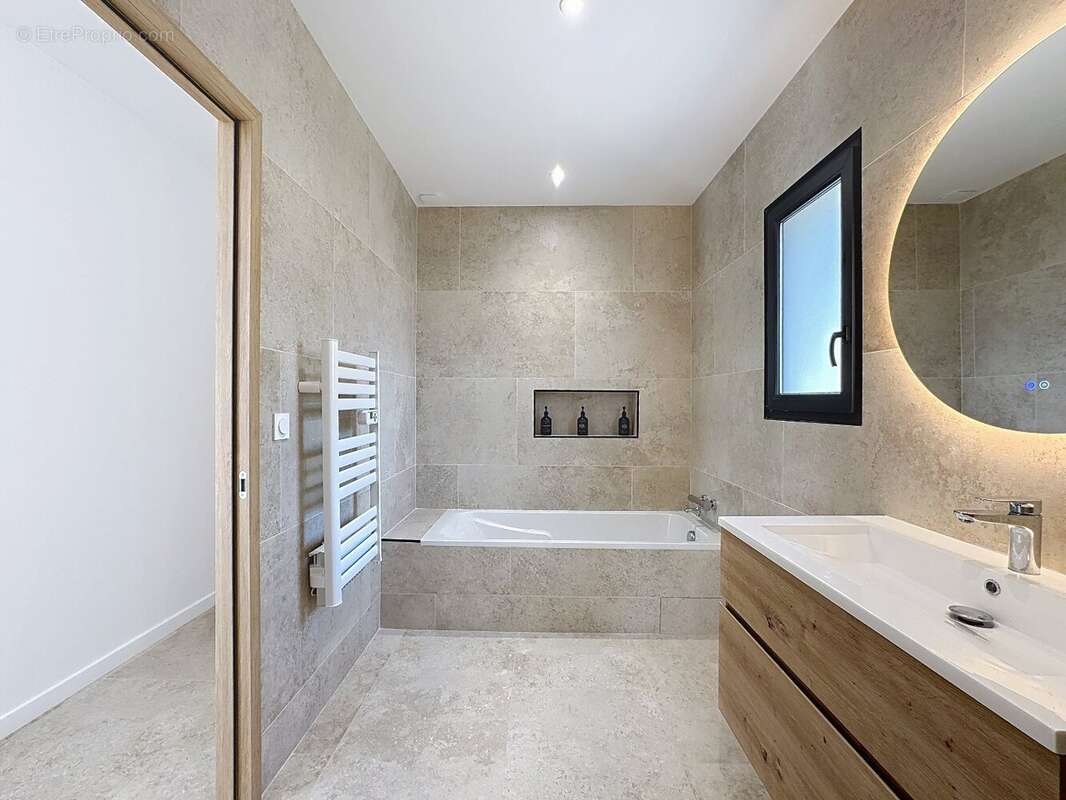 Maison à CLERMONT-L&#039;HERAULT