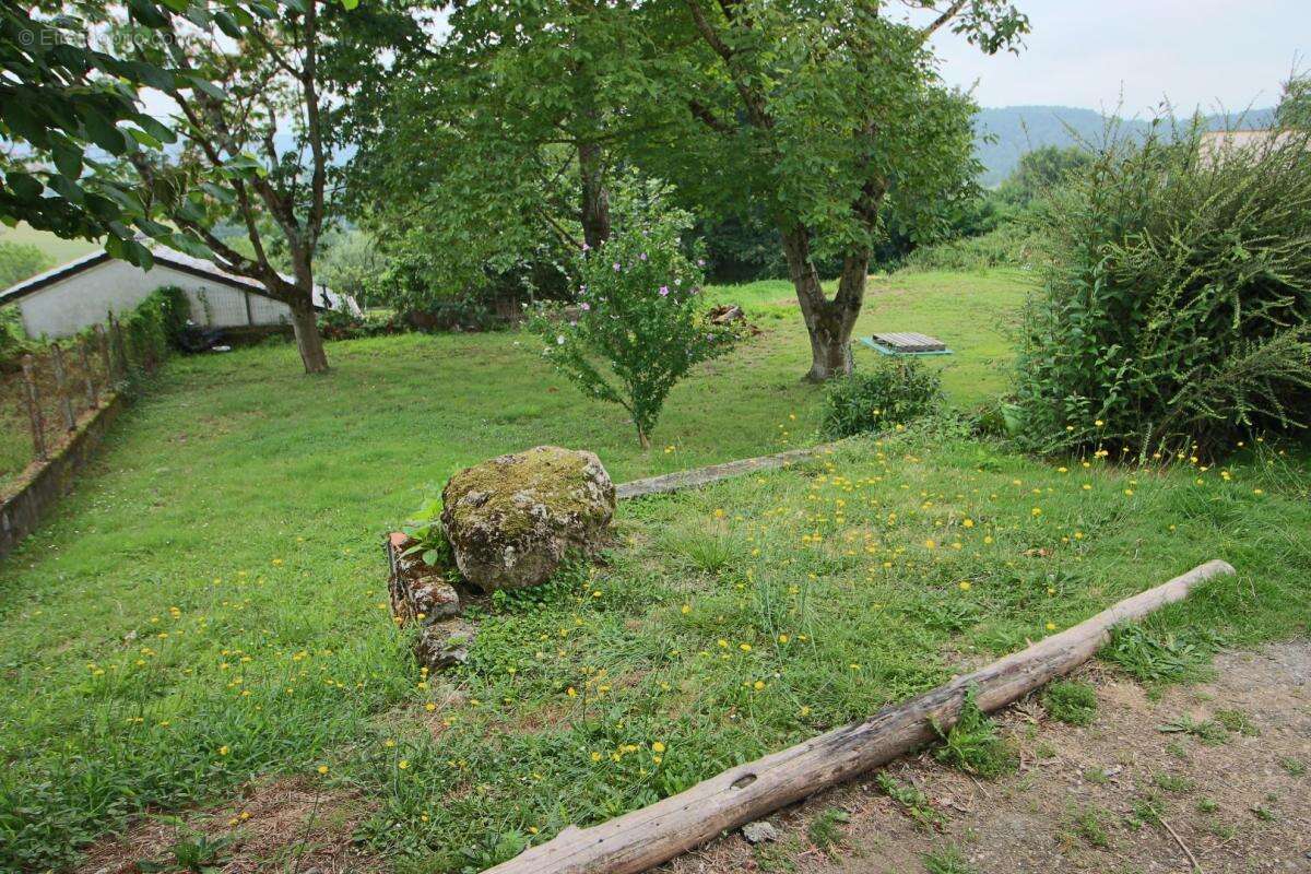 Maison à ESTANCARBON