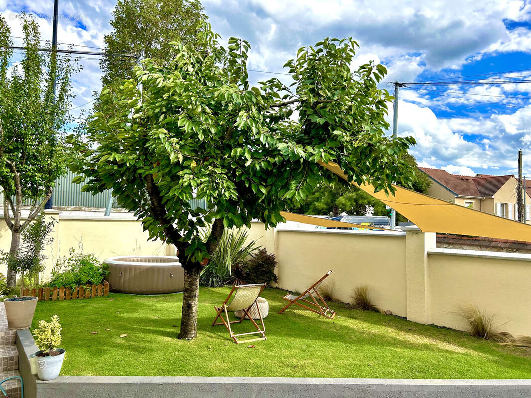 Maison à CHAMPIGNY-SUR-MARNE