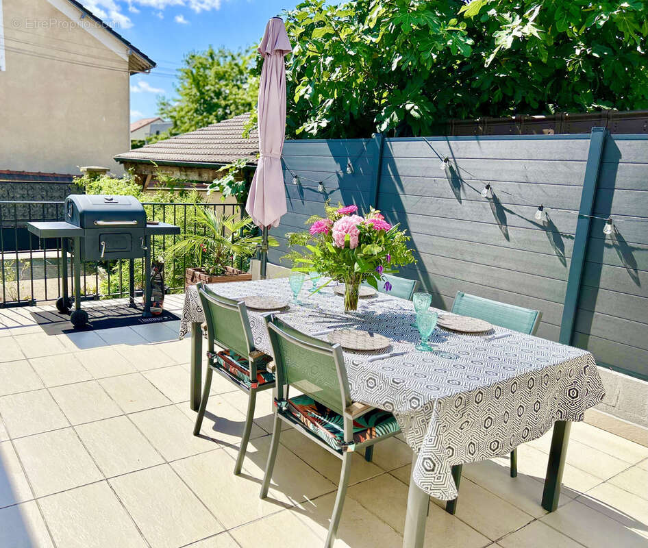 Maison à CHAMPIGNY-SUR-MARNE