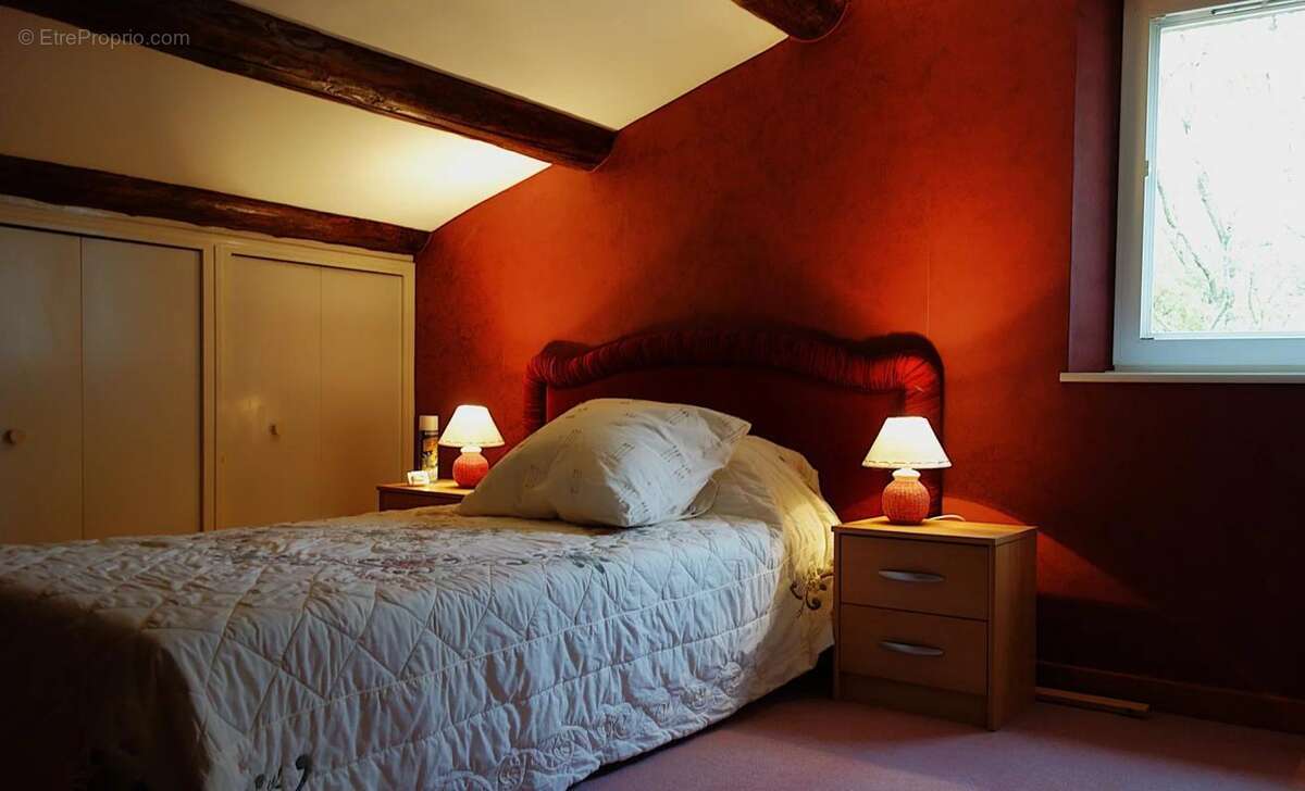 Maison à ENTRECHAUX