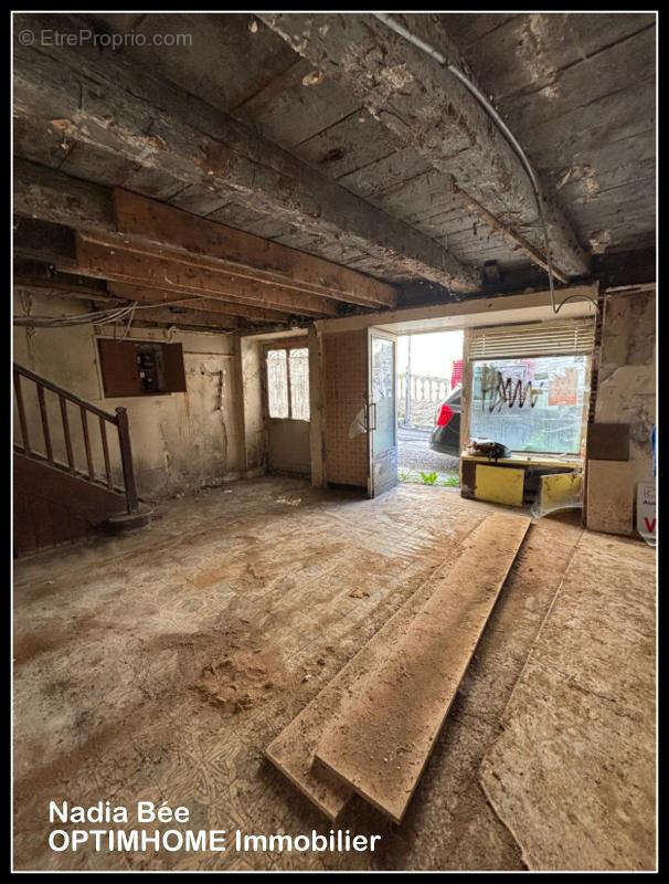 Maison à EYMOUTIERS