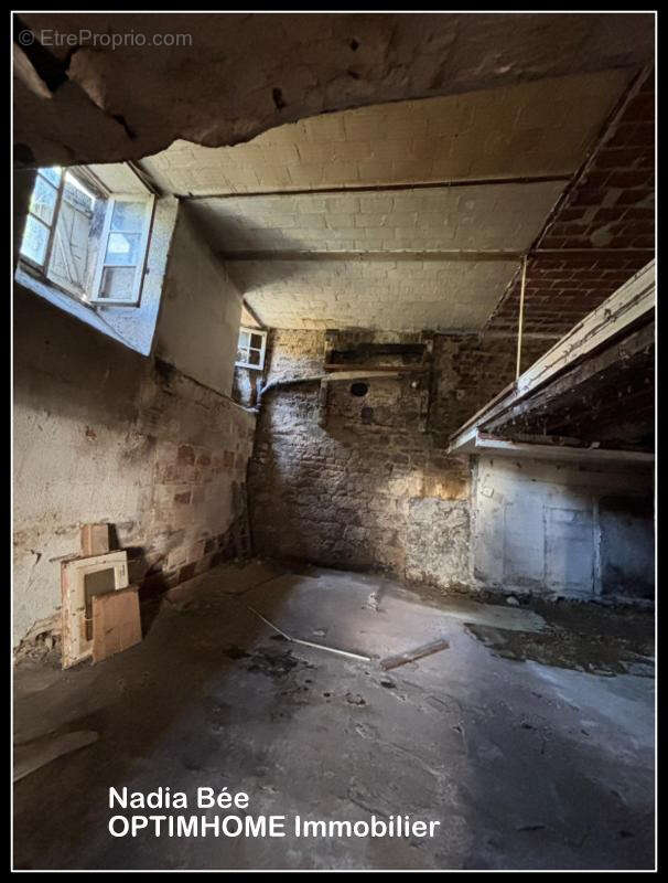 Maison à EYMOUTIERS