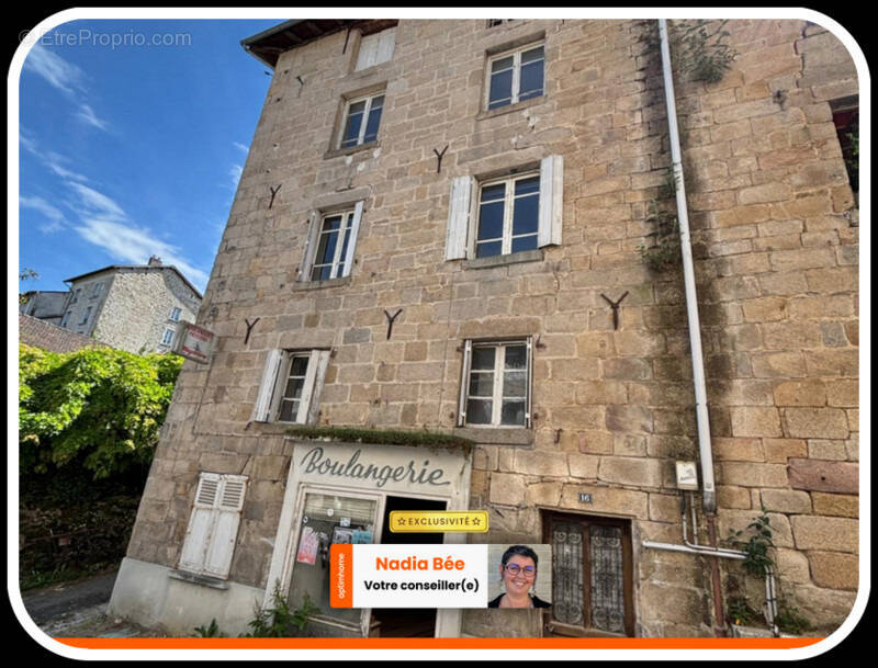 Maison à EYMOUTIERS