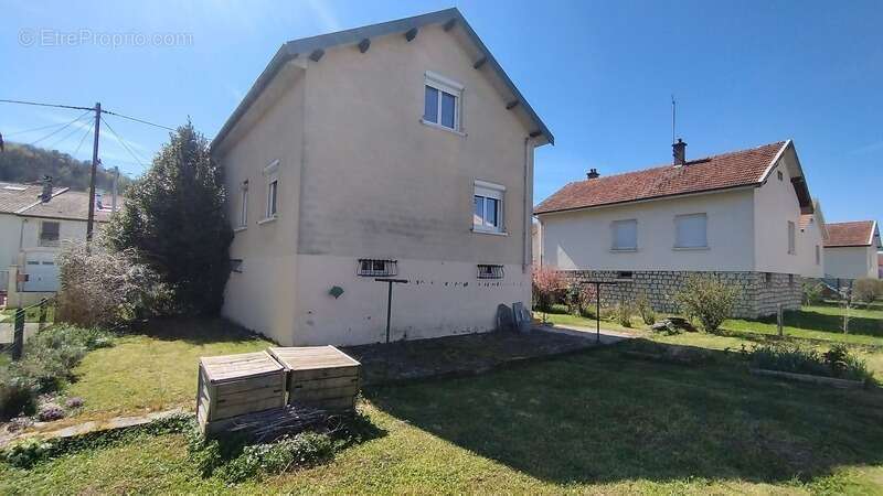 Maison à LONGEVILLE-EN-BARROIS