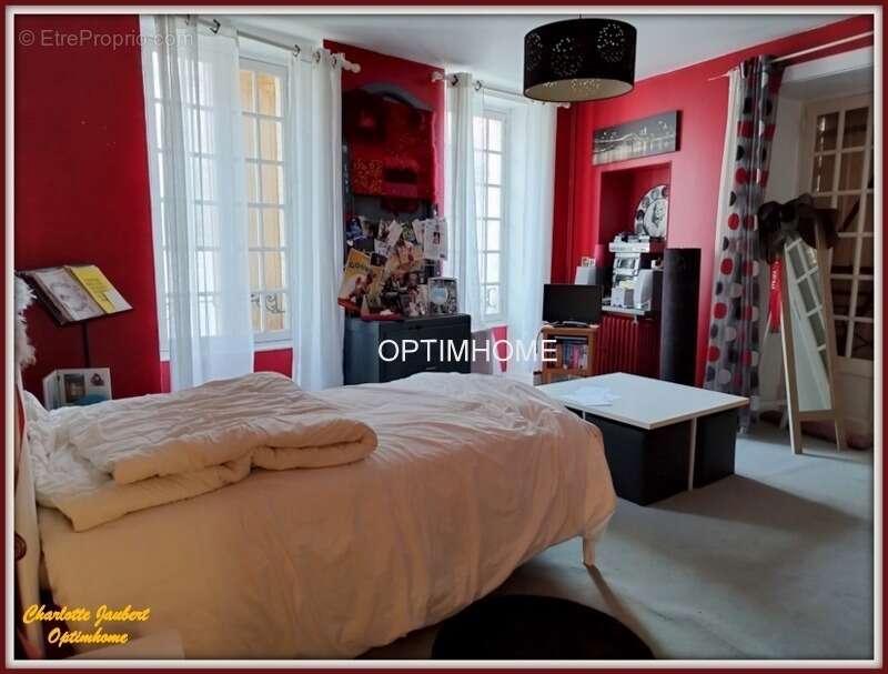 Maison à BLANZAC-PORCHERESSE